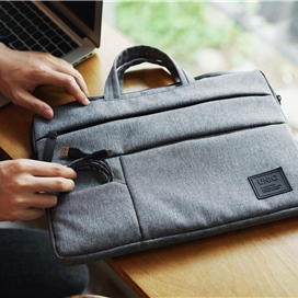 کیف لپ تاپ برند یونیک مدل Cavalier مناسب برای لپ تاپ 15 اینچی