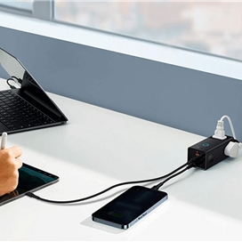 شارژر رومیزی 40 وات بیسوس مدل Power Combo Digital Powerstrip