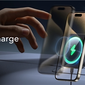 شارژر و نگهدارنده مگسیف داخل خودرو ESR Dashboard Wireless Car Charger (HaloLock)