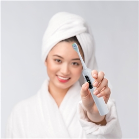 مسواک برقی گرین لاین Green Lion Smart Tooth Brush with TFT Display GNSTBRUTFTWH دارای سری اضافه