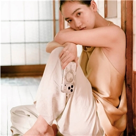 قاب دخترانه آیفون برند یونیک مدل Coehl MARÉE Uniq مناسب برای Apple iPhone 17 Pro Max