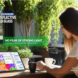 محافظ صفحه برند بلوئو Blueo مدل AR Anti Reflective HD With Applicator بهمراه ابزار نصب آسان مناسب برای Apple iPad Pro 13 2024